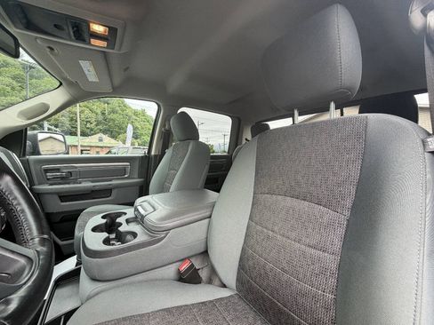 Used 2019 RAM 1500 Big Horn AWD/4WD image 16