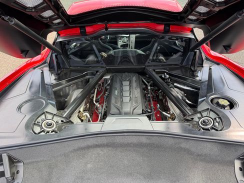 Used 2023 Chevrolet Corvette Stingray Coupe w/ 1LT image 9