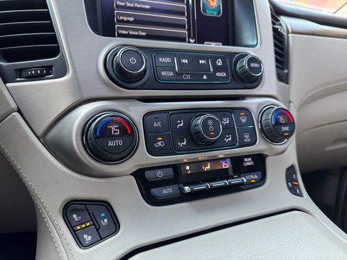 Used 2020 GMC Yukon Denali w/ Denali Ultimate Package image 28