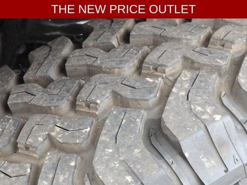 Used 2025 Jeep Wrangler Unlimited Sport AWD/4WD image 11