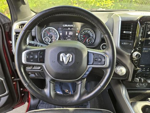 Used 2023 RAM 1500 Laramie AWD/4WD image 16