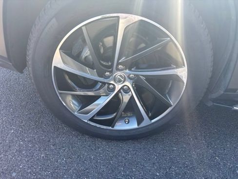 Used 2017 Lexus RX 450h AWD w/ Luxury Package image 14