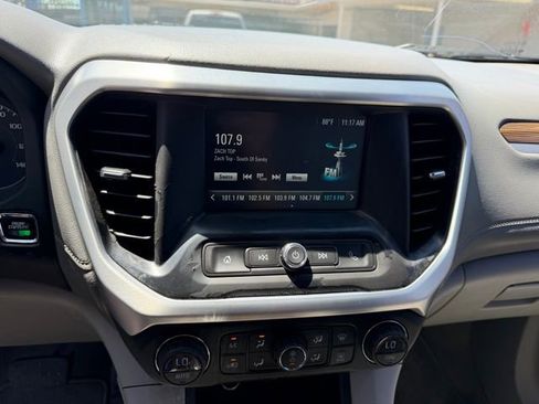 Used 2017 GMC Acadia SLE FWD image 12