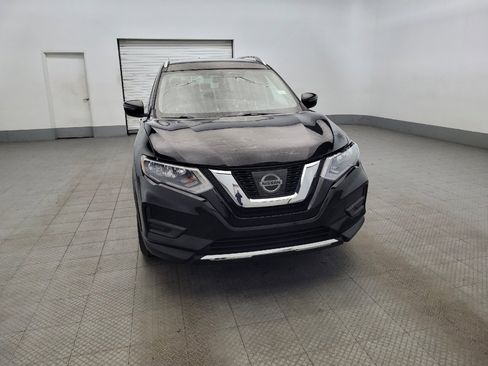 Used 2017 Nissan Rogue SV image 14