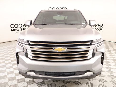 Used 2024 Chevrolet Suburban High Country w/ Advanced Technology Package AWD/4WD image 9