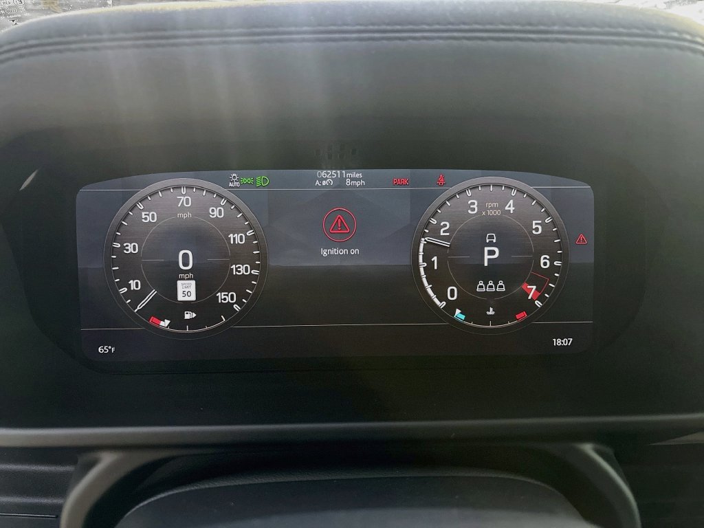 Used 2020 Land Rover Defender 110 First Edition AWD/4WD image 35