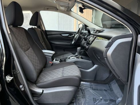 Used 2021 Nissan Rogue Sport SV image 15