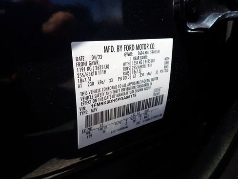 Used 2023 Ford Explorer XLT w/ Equipment Group 202A AWD/4WD image 22