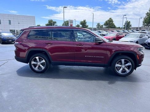 Used 2022 Jeep Grand Cherokee L Limited image 4