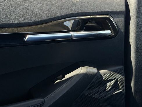 Used 2021 Kia Seltos S image 41