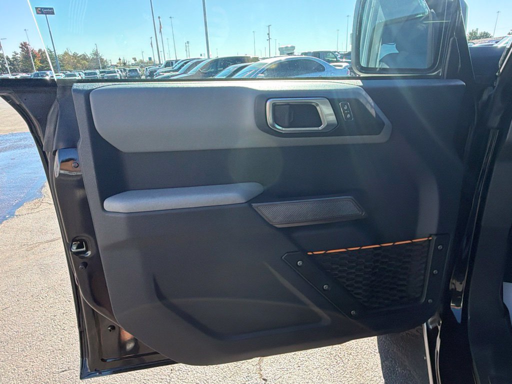 Used 2023 Ford Bronco Badlands w/ Sasquatch Package AWD/4WD image 27