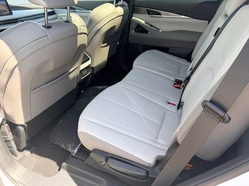 New 2027 INFINITI QX60 Luxe FWD image 13