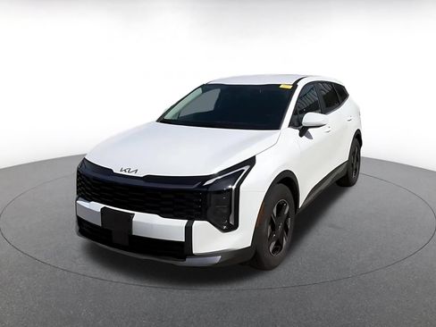 Used 2026 Kia Sportage LX FWD image 7