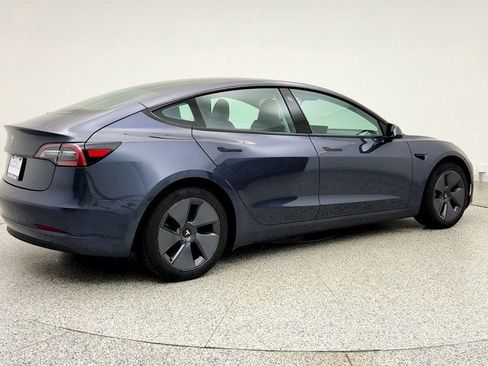 Used 2023 Tesla Model 3 Standard Range image 5