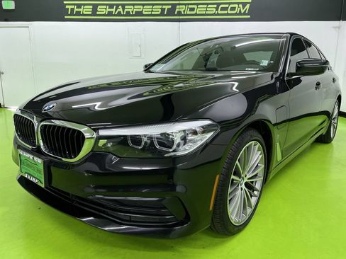 Used 2019 BMW 530e w/ Convenience Package RWD image 5