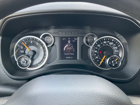 Used 2019 RAM 3500 Tradesman w/ Chrome Appearance Group image 59