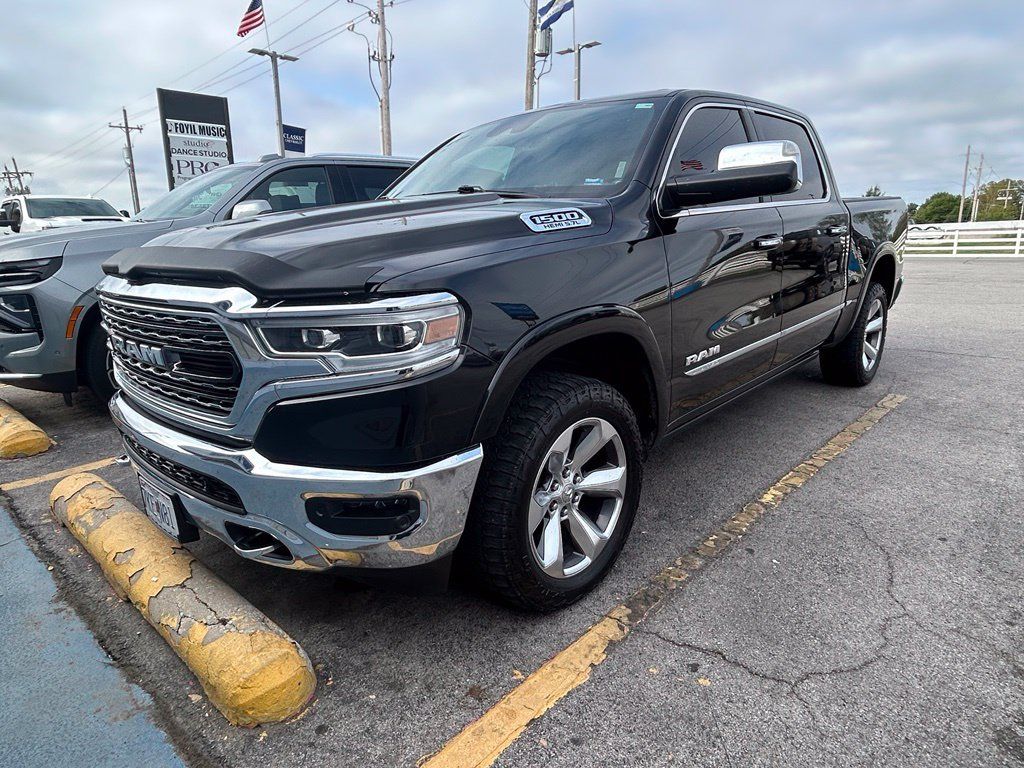Used 2019 RAM 1500 Limited AWD/4WD image 2
