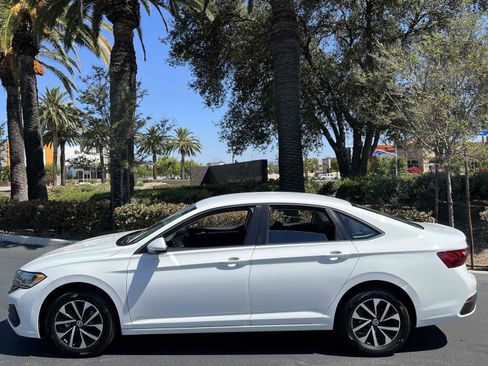 Used 2022 Volkswagen Jetta S FWD image 17
