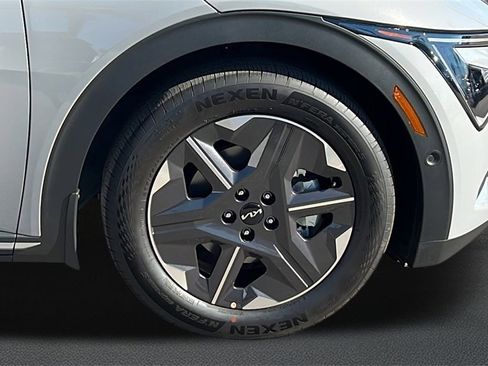 New 2025 Kia EV6 Light w/ Light LR Technology Package image 6