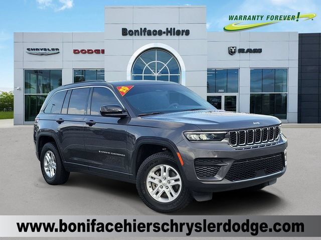 Used 2025 Jeep Grand Cherokee Laredo w/ Trailer Tow Package RWD image 1