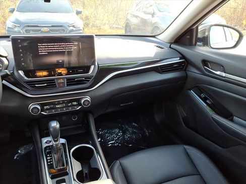 Used 2024 Nissan Altima 2.0 SR image 22