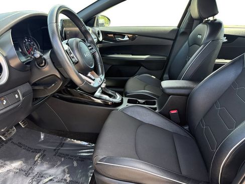 Certified 2024 Kia Forte GT-Line FWD image 9