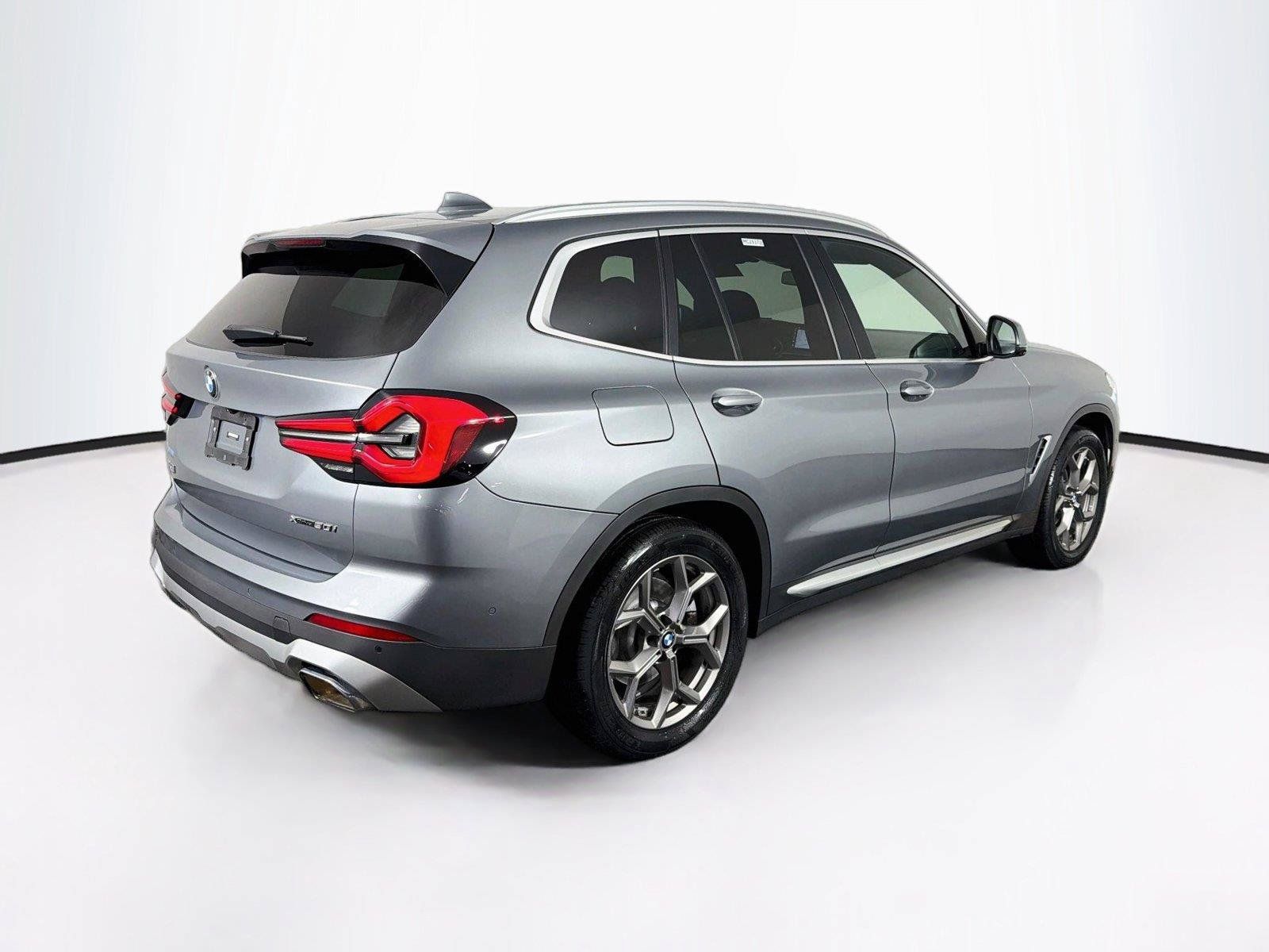 Used 2023 BMW X3 xDrive30i w/ Premium Package AWD/4WD image 11