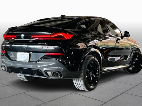 Used 2024 BMW X6 xDrive40i w/ Premium Package image 12