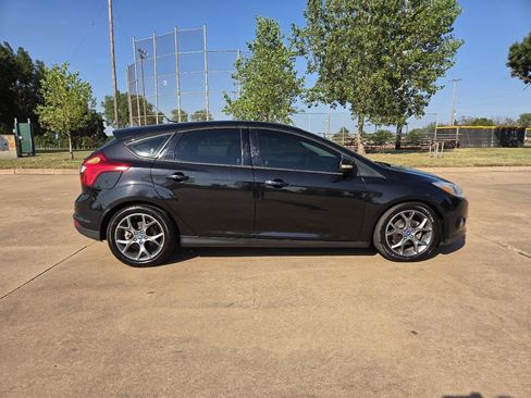 Used 2013 Ford Focus SE FWD image 21