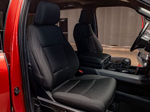 Used 2025 Ford F150 XLT w/ Equipment Group 302A MID image 28