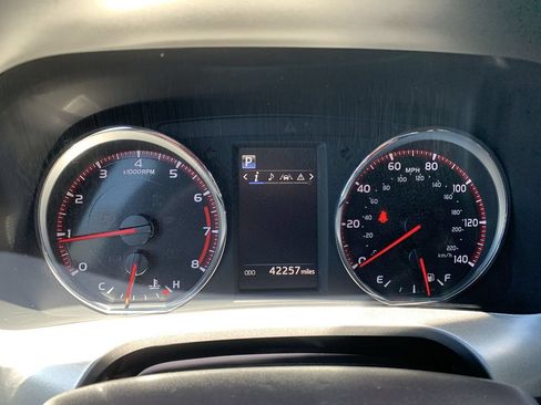 Used 2017 Toyota RAV4 SE AWD/4WD image 19