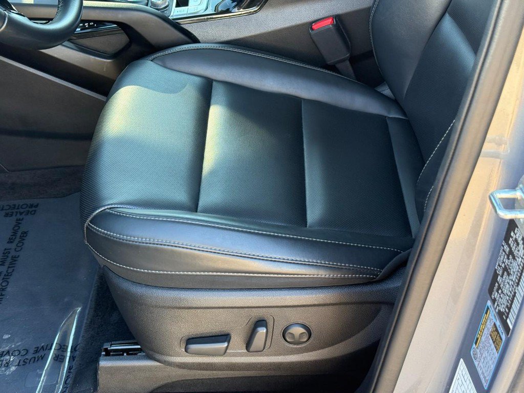 Used 2025 Kia Telluride S AWD/4WD image 19