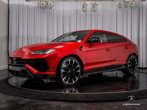 Used 2024 Lamborghini Urus S AWD/4WD image 5