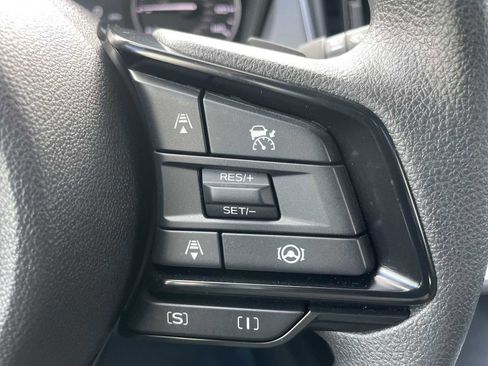 Certified 2025 Subaru Crosstrek 2.0i Premium image 16