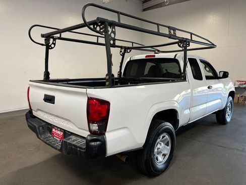 Used 2020 Toyota Tacoma SR RWD image 3