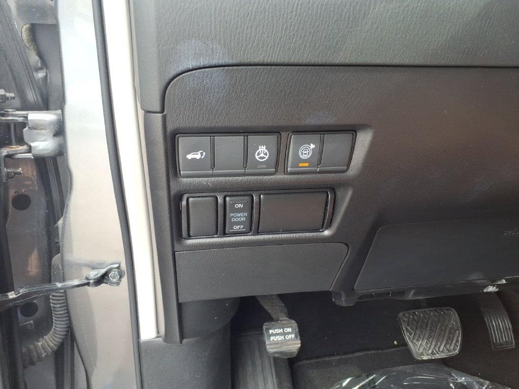 Used 2024 Nissan Armada SL AWD/4WD image 13