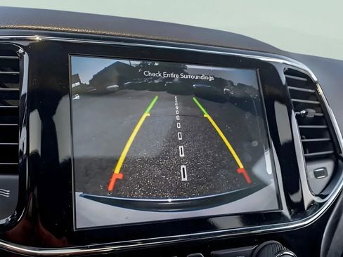 Used 2020 Jeep Grand Cherokee Limited image 21