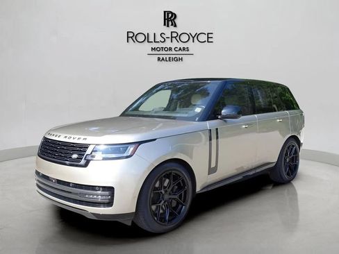 Used 2023 Land Rover Range Rover SE AWD/4WD image 1