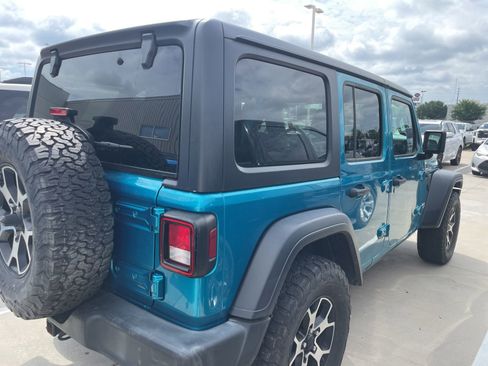 Used 2019 Jeep Wrangler Unlimited Sport S AWD/4WD image 4
