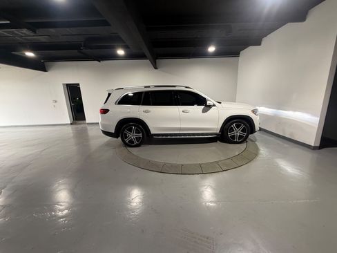 Used 2020 Mercedes-Benz GLS 450 4MATIC image 7