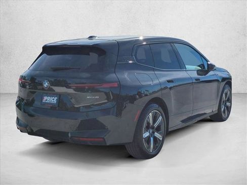 Certified 2026 BMW iX xDrive45 w/ Premium Package image 5