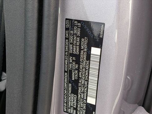 New 2026 Volvo XC60 B5 Plus w/ Climate Package image 19