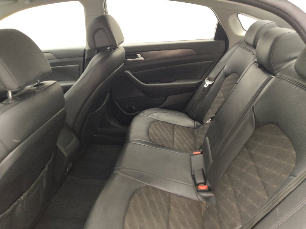 Used 2017 Hyundai Sonata Sport w/ Value Edition Package 02 FWD image 18