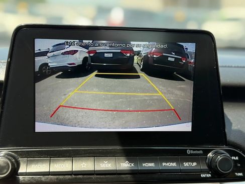 Used 2020 Kia Forte LXS FWD image 18