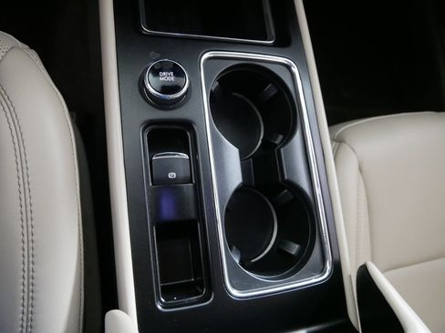 Used 2023 Lincoln Corsair AWD w/ Equipment Group 101A image 30