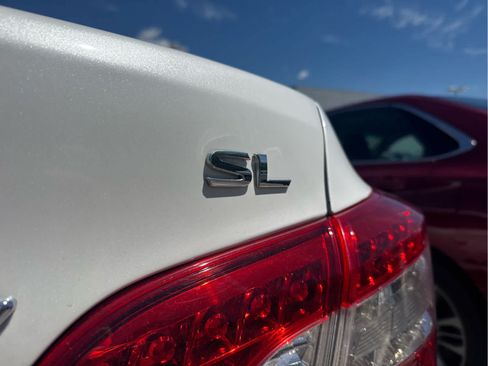 Used 2015 Nissan Sentra SL w/ SL Premium Package FWD image 5