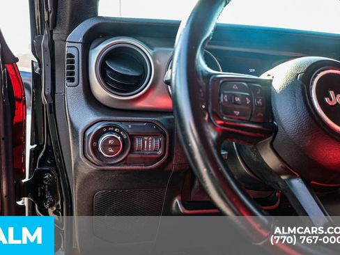 Used 2021 Jeep Gladiator Willys image 24