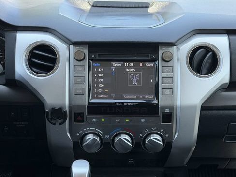 Used 2018 Toyota Tundra SR5 w/ SR5 Upgrade Package RWD image 17