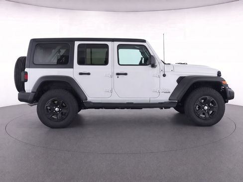 Used 2018 Jeep Wrangler Unlimited Sport S AWD/4WD image 10