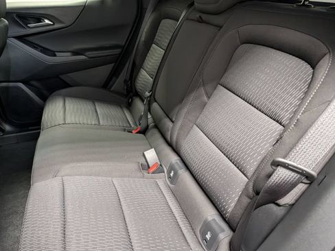 New 2027 Chevrolet Equinox LT FWD image 11